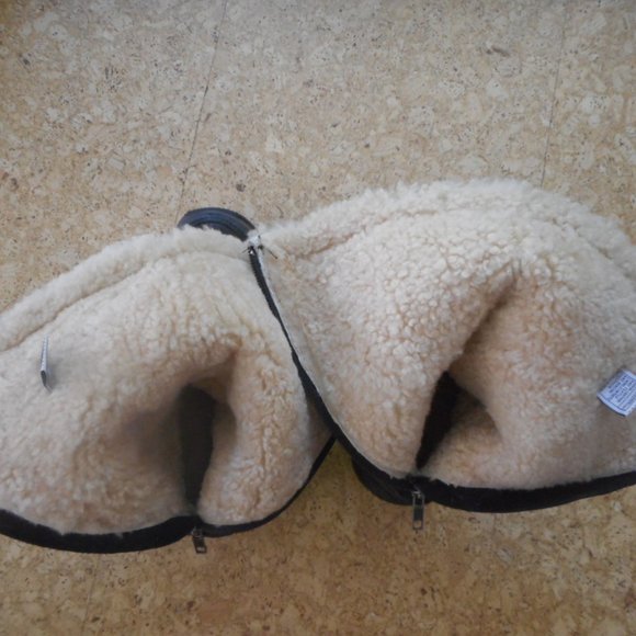 UGGS leather boots women size 5 - Picture 7 of 9